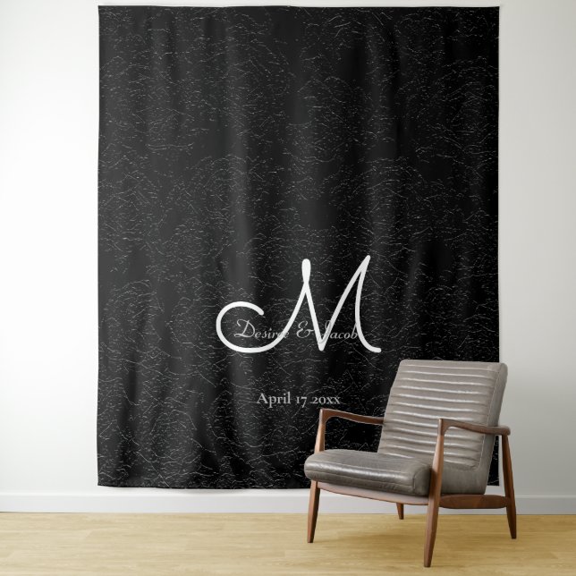 Tenture Booth Photo de Mariage Monogramme Noir et Blanc Mo (En situation)