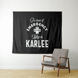 Tenture Cadeau d'anniversaire personnalisé Karlee