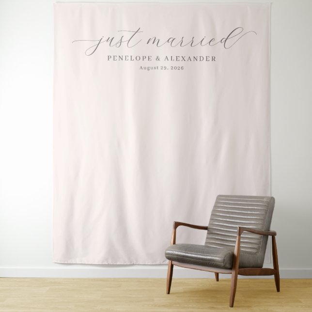 Tenture Calligraphie beige élégante juste mariée (En situation)