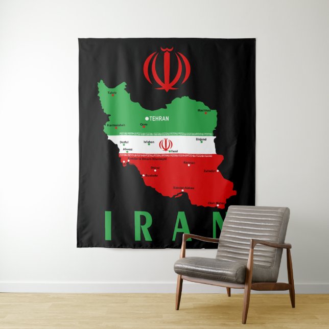 Tenture Carte de l'Iran avec drapeau et emblème (En situation)