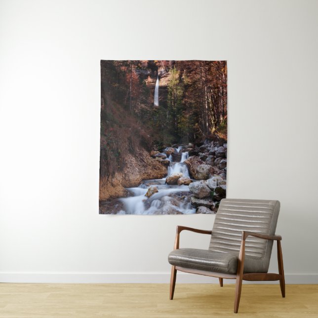 Tenture Cascade d'automne Peričnik, Slovénie (En situation)