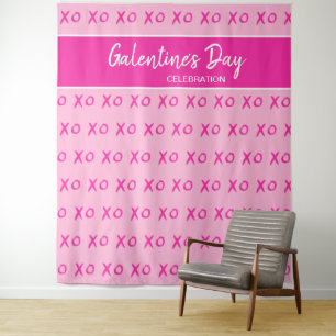 Tenture Célébration de la Saint-Galentin motif rose XOXO