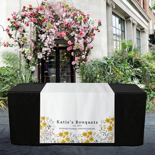 Tenture Chemin de table à logo texte floral pour stand de  (Floral Text Logo Table Runner Vendor Booth Display Tapestry)