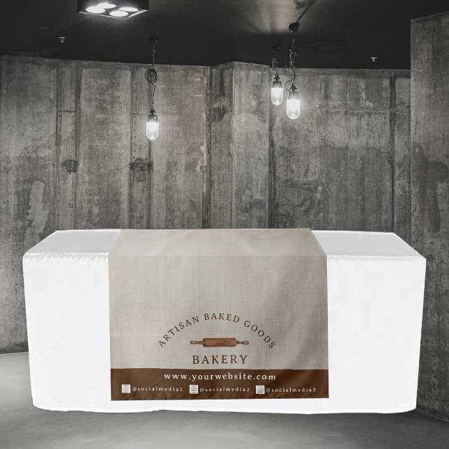 Tenture Chemin de table personnalisé Logo Marché Enseigne  (Rustic Bakery Vendor Expo Display Table Runner Tapestry)