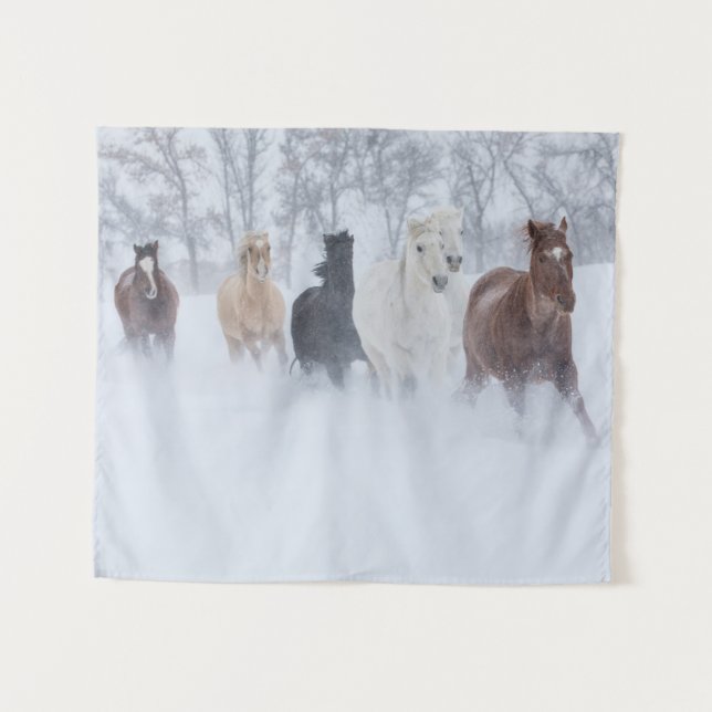 Tenture Chevaux courant à travers la neige (Devant (Horizontal))