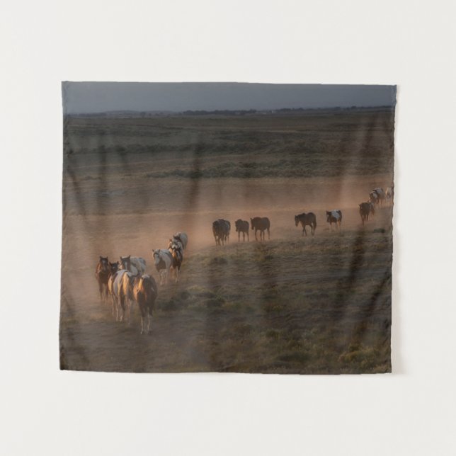 Tenture Chevaux Sauvages Marchant Vers Le Désert (Devant (Horizontal))