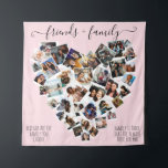 Tenture Citations d'amis et de famille Photo Heart Collage<br><div class="desc">Cette tapisserie mignonne et amusante est parfaite pour toute femme sentimentale. Il comprend 38 photos disposées en forme de coeur et les citations, "Amis et famille. Les amis sont la famille que vous choisissez. La famille est celle qui est toujours là pour vous." C'est moderne, doux, élégant, girly et ludique;...</div>