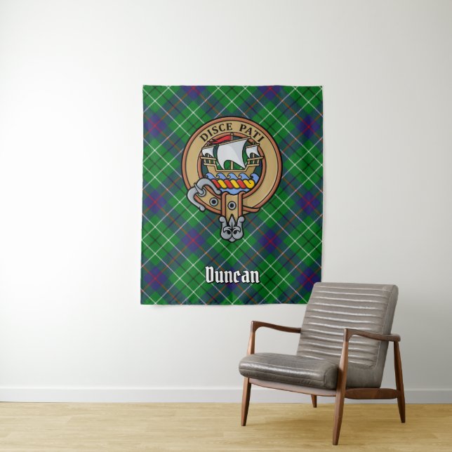 Tenture Clan Duncan Crest over Tartan (En situation)