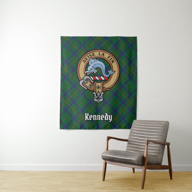 Tenture Clan Kennedy Crest sur Tartan (En situation)