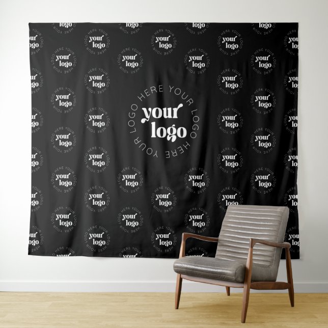 Tenture Company Logo Branded Pattern Black Event Tapestry (En situation (horizontale))