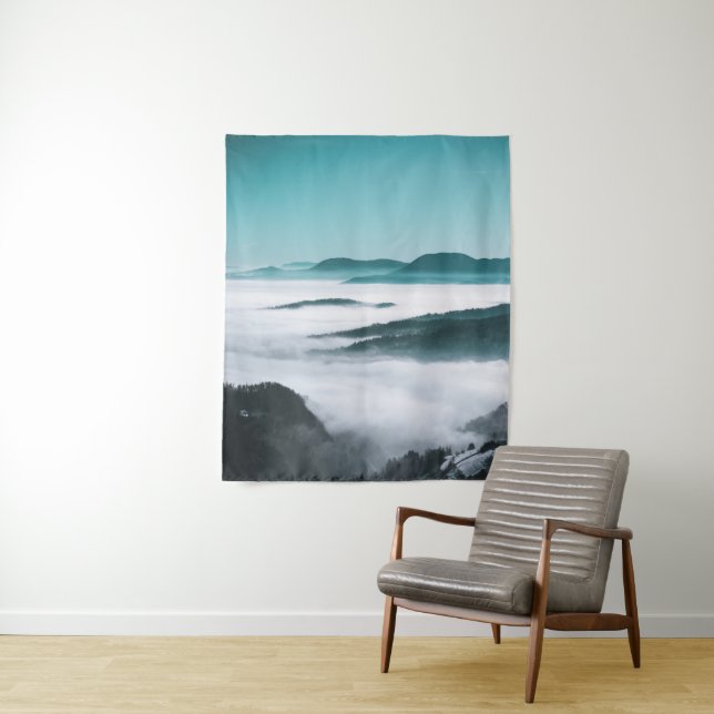 Tenture Couches de collines, brouillard et arbres (En situation)
