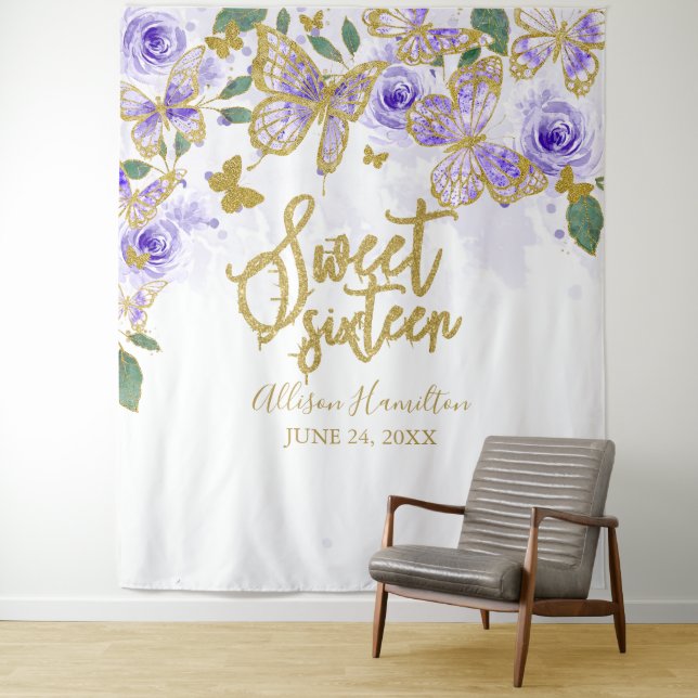Tenture Décor floral papillons violets pour Sweet 16 (En situation)