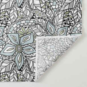 Tenture Dentelle de filet motif floral blanc rose noir