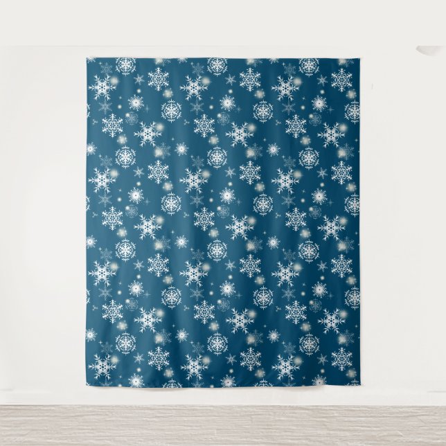 Tenture Des flocons de neige blancs ajourés. (Devant)