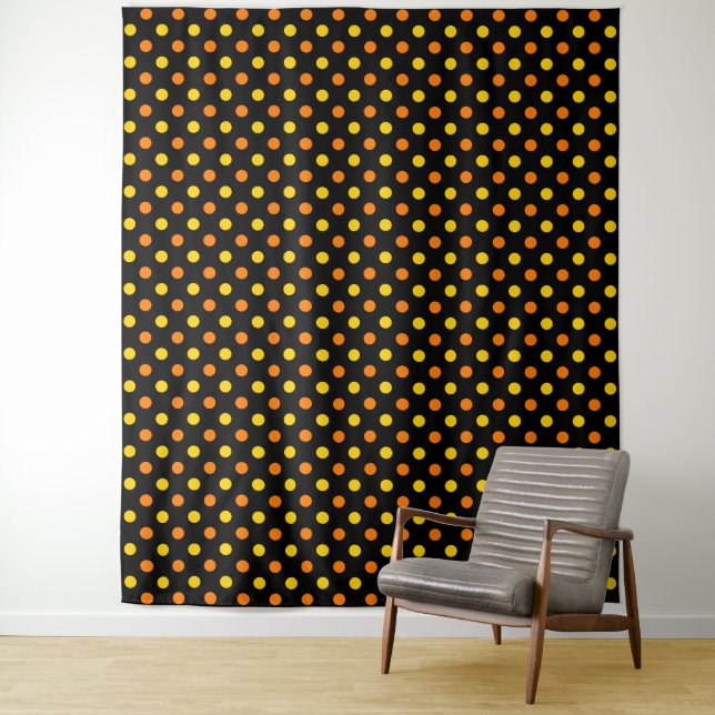 Tenture Design Orange Jaune Sur Points noirs  (En situation)