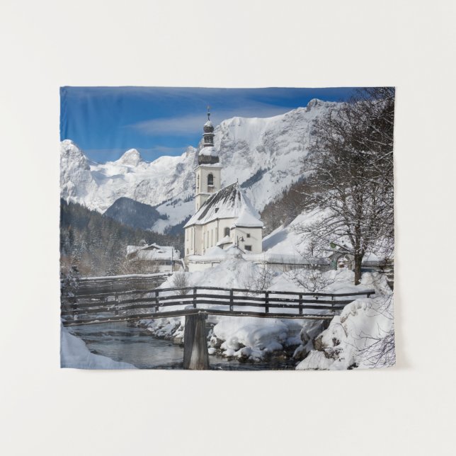 Tenture Église dans la neige avec les Alpes (Devant (Horizontal))