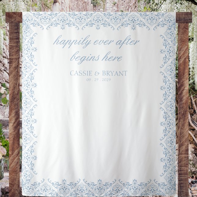 Tenture Elégant bleu et blanc Mariage Fairytale fond (elegant happily ever after personalized wedding tapestry backdrop blue and white bride groom names)
