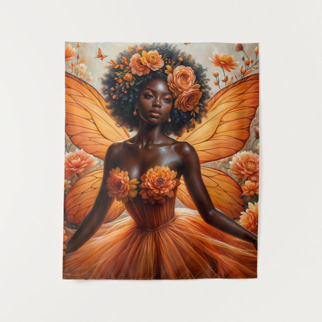 Tenture Fée à la peau foncée dans des fleurs orange (Devant)