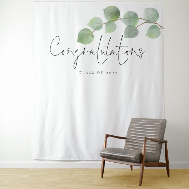 Tenture Félicitations Classe 2024 Eucalyptus Toile de Fond (En situation)