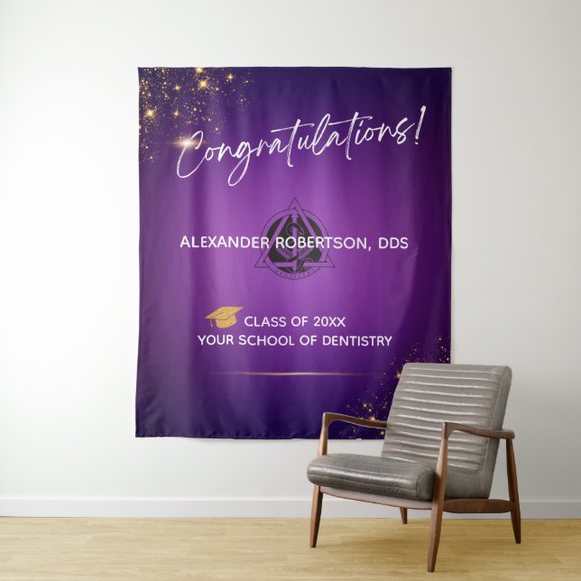 Tenture Félicitations Modernes Dentiste Diplômé Violet (En situation)