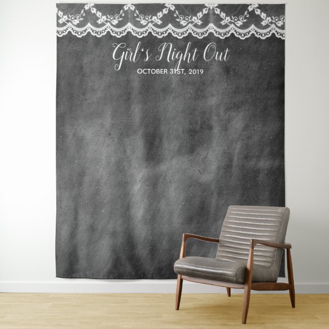 Tenture Fille's Night Out Chalkboard Photo Booth Backdrop (En situation)