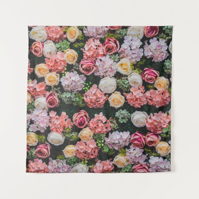 Tenture Flowers wall background vintage style.  (Devant)