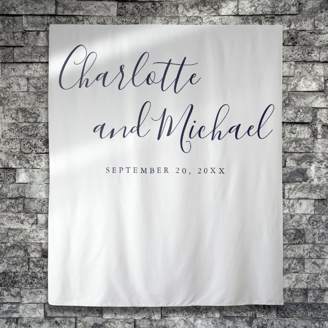 Tenture Fond de cabine photo de mariage à l'écriture bleu  (Navy Blue Script Wedding Photo Booth Backdrop)