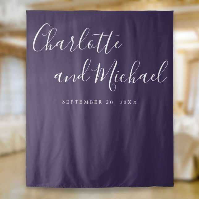 Tenture Fond de photomaton de mariage violet avec écriture (Script Purple Wedding Photo Booth Backdrop)