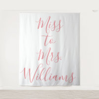 Fond de toile de mariage de Mademoiselle à Madame
