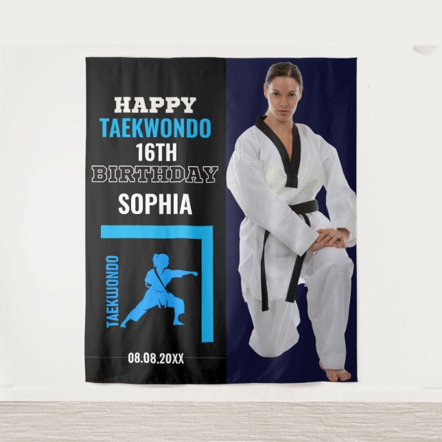 Tenture Fonds pour anniversaire de taekwondo, joueuse (Devant)