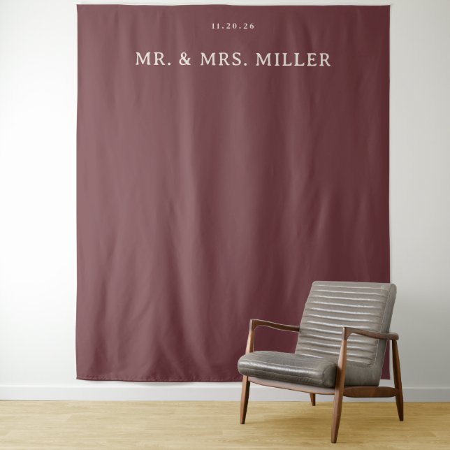 Tenture Invitation minimaliste marron élégant (En situation)