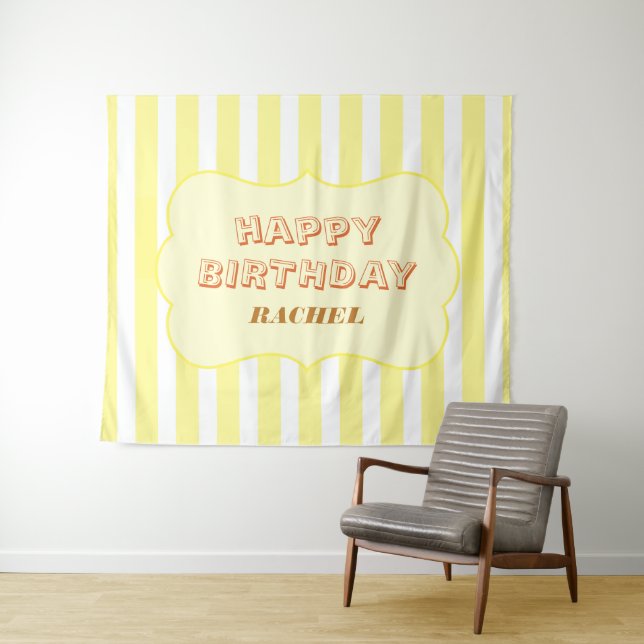 Tenture Joyeux Anniversaire Personnalisé Rayure Jaune  (En situation (horizontale))
