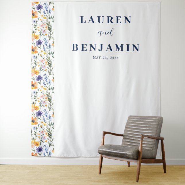 Tenture Joyful Navy Floral Wedding Banner (En situation)