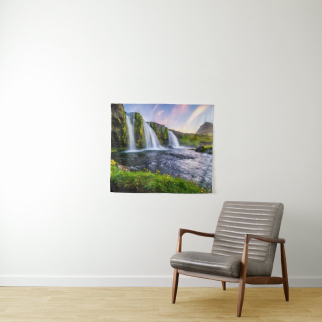 Tenture Les cascades | Kirkjufellsfoss, Islande (En situation (horizontale))