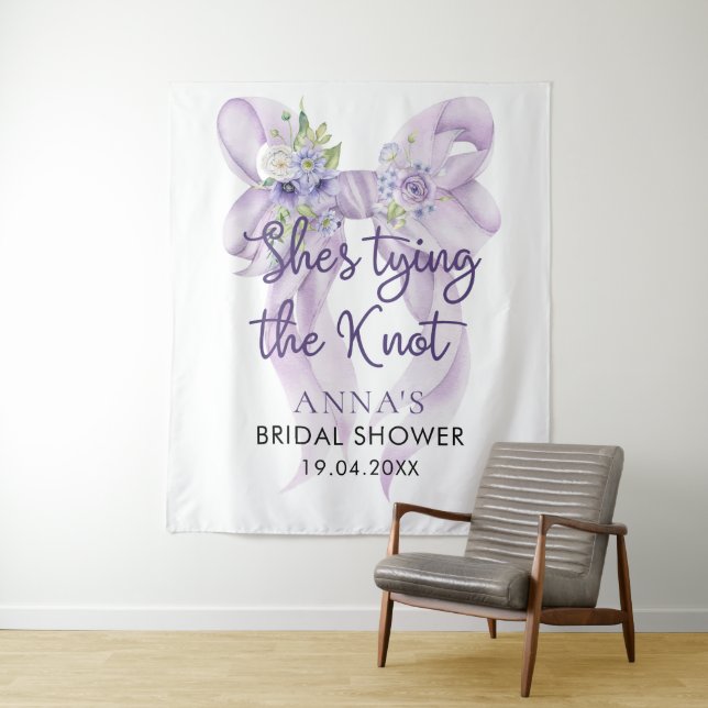 Tenture Lilac Bow She's Tying the Knot Fête des mariées (En situation)