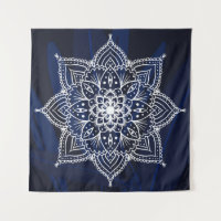 Magnifique Mandala sur le arrière - plan de la mar