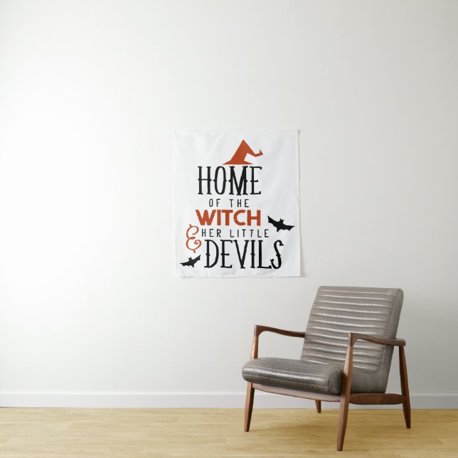 Tenture maison de la sorcière et de ses petits démons (En situation)