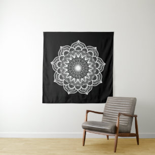 Tenture Mandala blanc sur fond noir