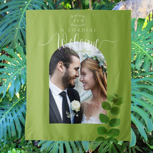Tenture Mariage Green Chic Photo (Chic Green Wedding Tapestry Design.)