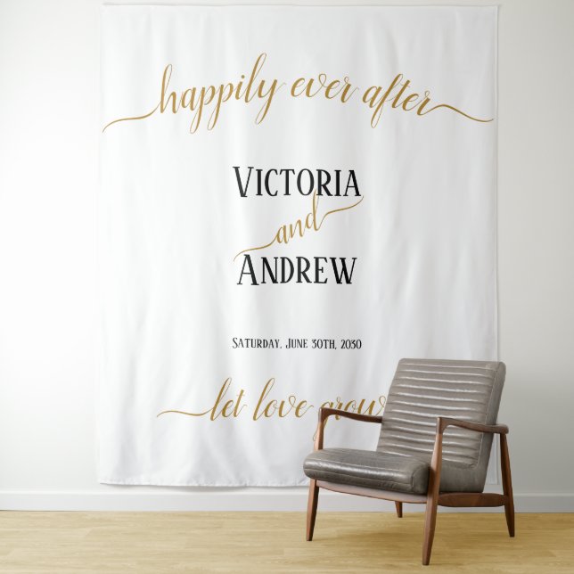 Tenture Mariage minimaliste moderne Black Gold Script (En situation)