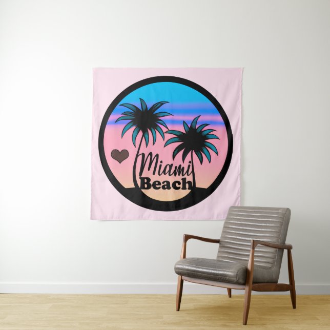 Tenture Miami Beach Bleu et Palmiers roses (En situation)