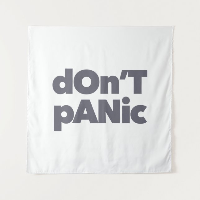 Tenture Modern, simple, bold cool graphic of Don't Panic (Devant)