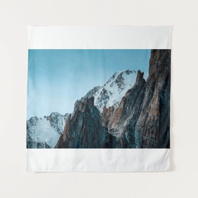 TENTURE MONTAGNES CAPPÉES PAR LA NEIGE EN JOURNÉE (Devant)