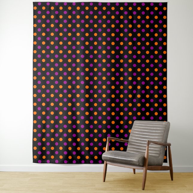 Tenture Motif à pois orange violet noir (En situation)