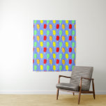 Tenture Motif de pâte de glace de fruits<br><div class="desc">De la glace aux fruits mignonnes s'installe dans un motif. Personnages de dessins animés souriants. Tapisserie décorée sur mesure pour les enfants et les amateurs de glaçons.</div>