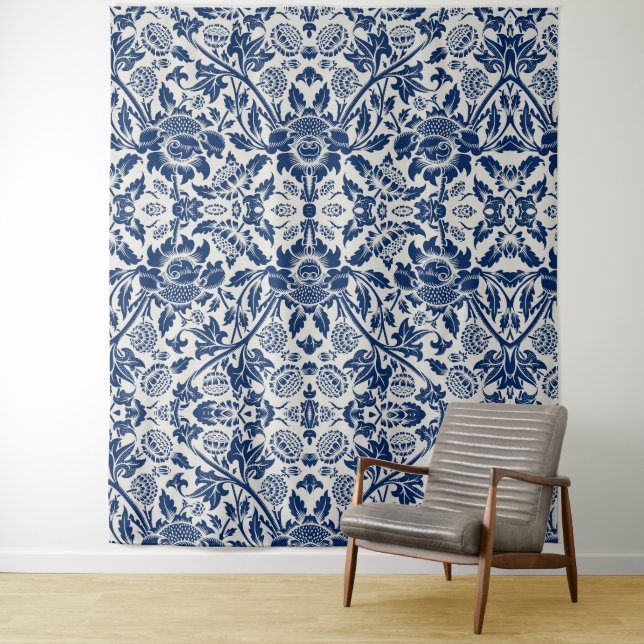 Tenture Motif floral bleu complexe sur fond clair (En situation)