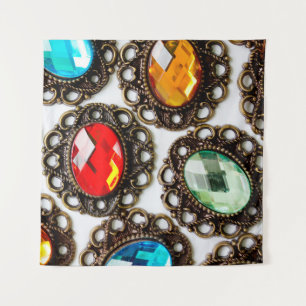 Tenture Multicolor vintage brooches on white backgroundbro