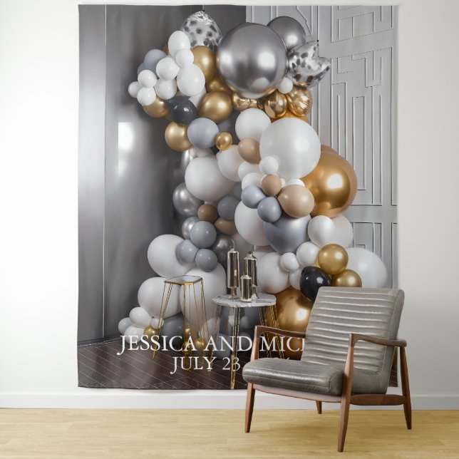 Tenture Mur de ballons or argent Anniversaire de naissance (En situation)