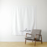 Tenture Noir Blanc moderne Script Girl Monogramme Nom<br><div class="desc">Noir et blanc Simple Script Monogramme Nom et Tapisserie initiale. Cela rend le cadeau parfait pour 16 ans,  mariage,  douche nuptiale,  anniversaire,  baby shower ou bachelorette pour quelqu'un qui aime le luxe glam et les styles chic.</div>