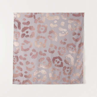 Tenture Peau léopard : élégance or rose.